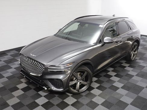 Used 2023 Genesis GV70 2.5T w/ Sport Prestige Package AWD/4WD image 2