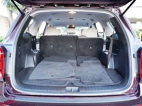 Certified 2023 Hyundai Palisade SE image 13