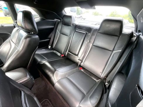 Used 2018 Dodge Challenger SXT Plus RWD image 20
