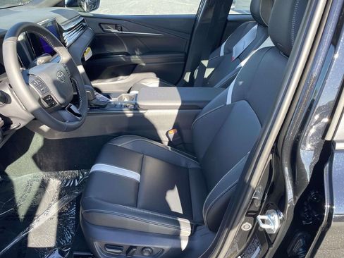 New 2026 Toyota Camry SE image 29