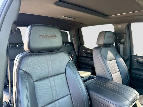 Used 2023 Chevrolet Silverado 1500 High Country w/ Technology Package AWD/4WD image 27