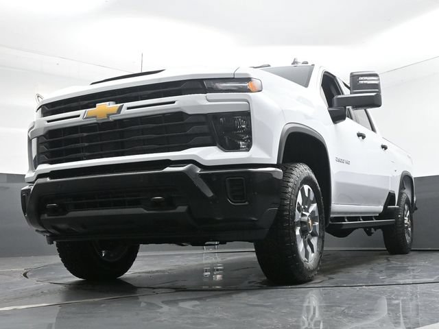 New 2026 Chevrolet Silverado 2500 Custom w/ Custom Value Package AWD/4WD image 4