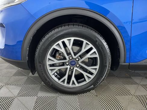 Used 2020 Ford Escape SEL image 17