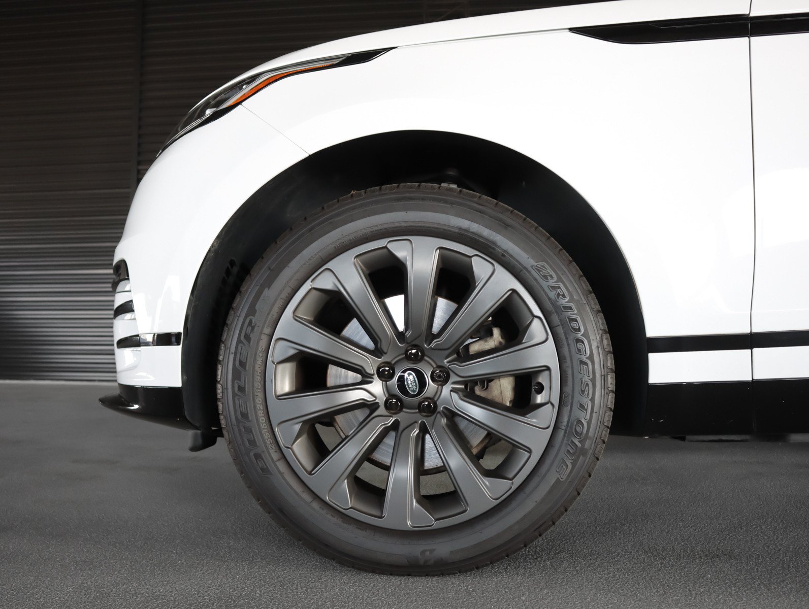 Used 2023 Land Rover Range Rover Velar R-Dynamic S AWD/4WD image 5