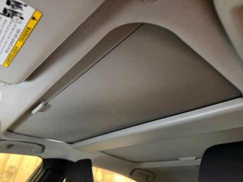 Used 2026 Toyota Prius XLE AWD/4WD image 21
