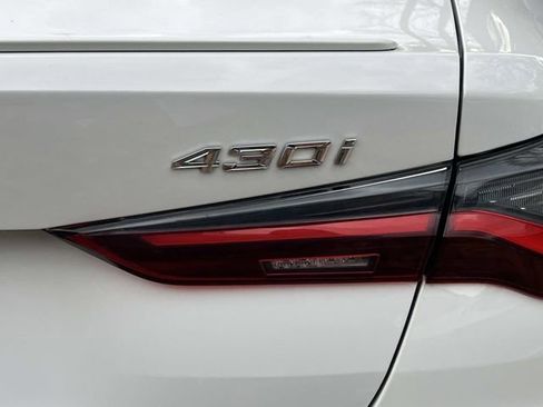 Used 2022 BMW 430i Coupe w/ M Sport Package image 9