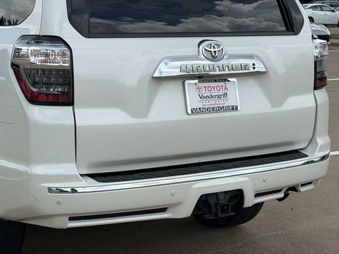 Used 2015 Toyota 4Runner Limited RWD image 6