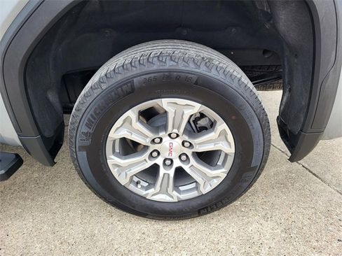 Used 2025 GMC Sierra 1500 SLT w/ SLT Convenience Package image 25