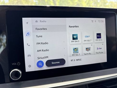 Used 2023 Toyota Prius XLE FWD image 16