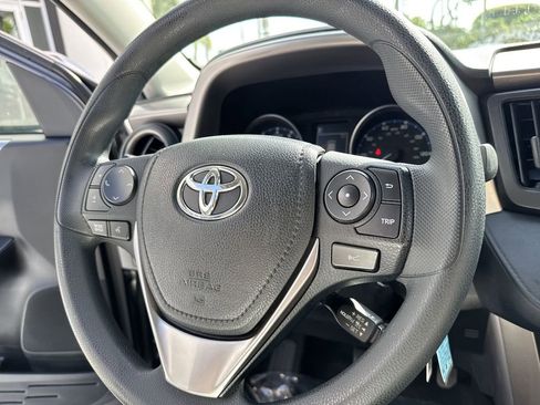 Used 2017 Toyota RAV4 LE FWD image 53