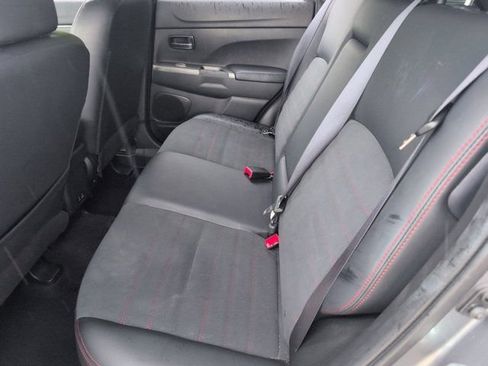 Used 2025 Mitsubishi Outlander Sport SE AWD/4WD image 27