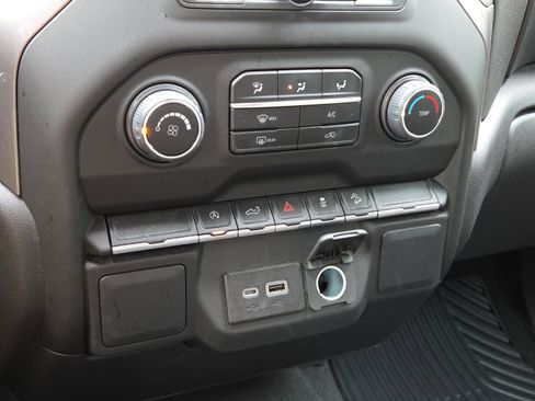 New 2026 Chevrolet Suburban Z71 w/ Z71 Off-Road Package image 24