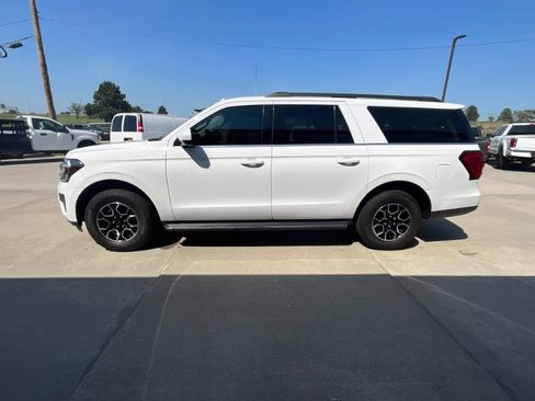 Used 2022 Ford Expedition Max XLT AWD/4WD image 5