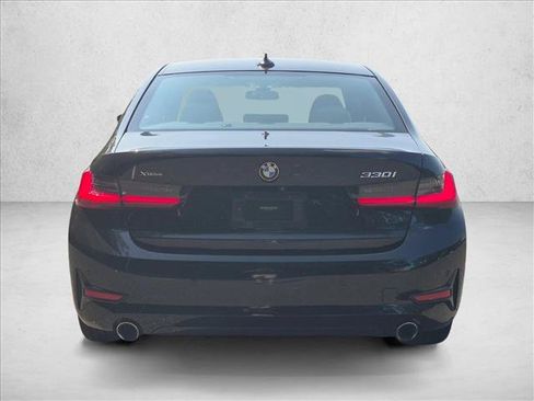 Used 2021 BMW 330i xDrive Sedan AWD/4WD image 6