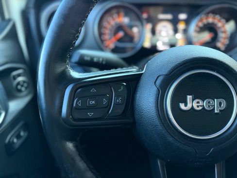 Used 2022 Jeep Gladiator Sport AWD/4WD image 36