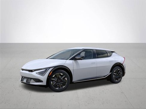 New 2025 Kia EV6 Wind image 3