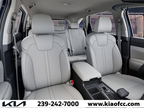 New 2026 Kia Sorento S image 15