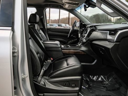 Used 2018 Chevrolet Suburban LT image 35