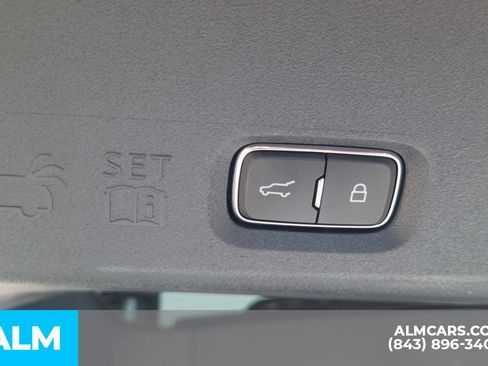 Used 2025 Ford Expedition King Ranch AWD/4WD image 9