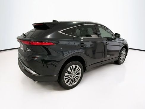 Certified 2021 Toyota Venza XLE w/ Softex Package AWD/4WD image 6