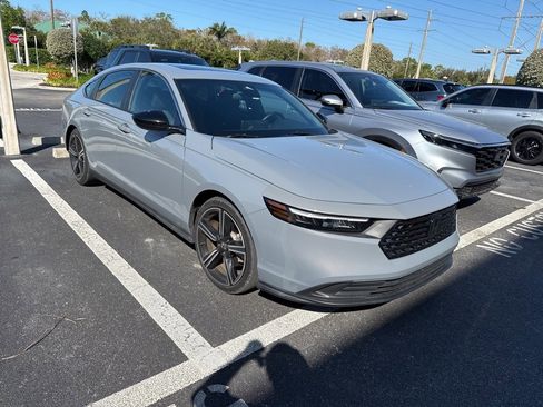 Used 2023 Honda Accord Sport image 7