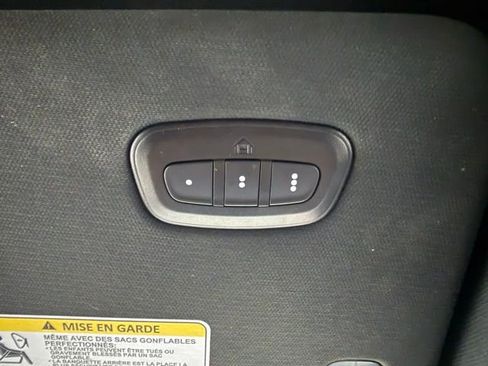 Used 2024 RAM 1500 Laramie image 19