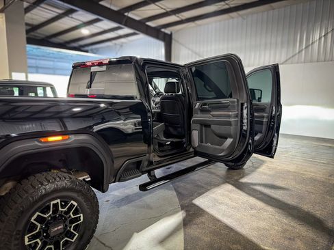 Used 2026 GMC Sierra 2500 AT4X AWD/4WD image 33