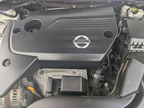 Used 2014 Nissan Altima 2.5 SV image 30