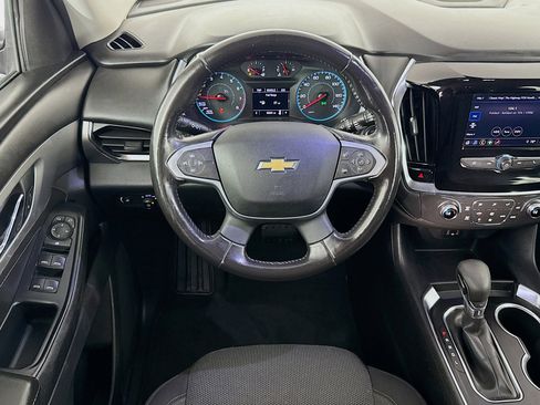 Used 2021 Chevrolet Traverse LT FWD image 16