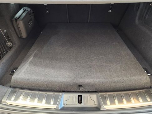 Used 2026 Jaguar F-PACE R-Dynamic S image 32