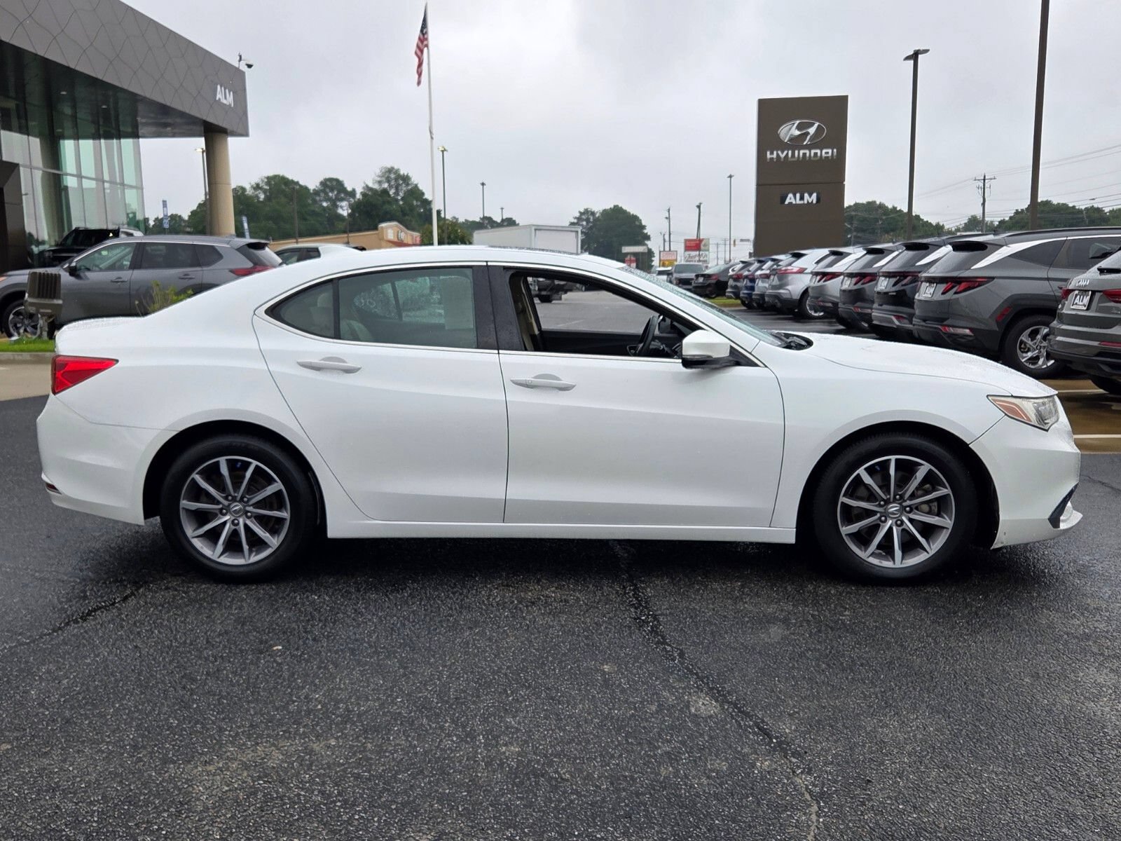 Used 2019 Acura TLX FWD image 14