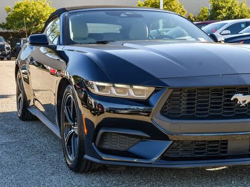 Used 2024 Ford Mustang Premium image 4