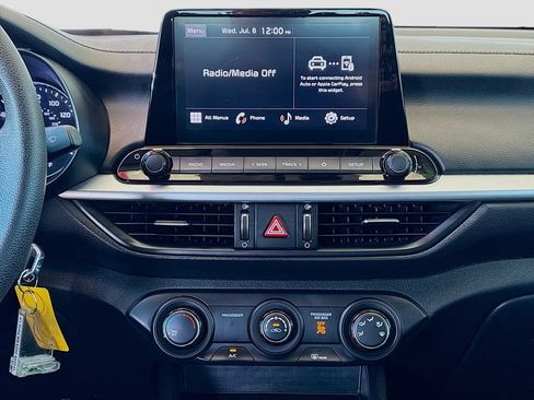 Used 2023 Kia Forte LXS w/ LXS Technology Package FWD image 14