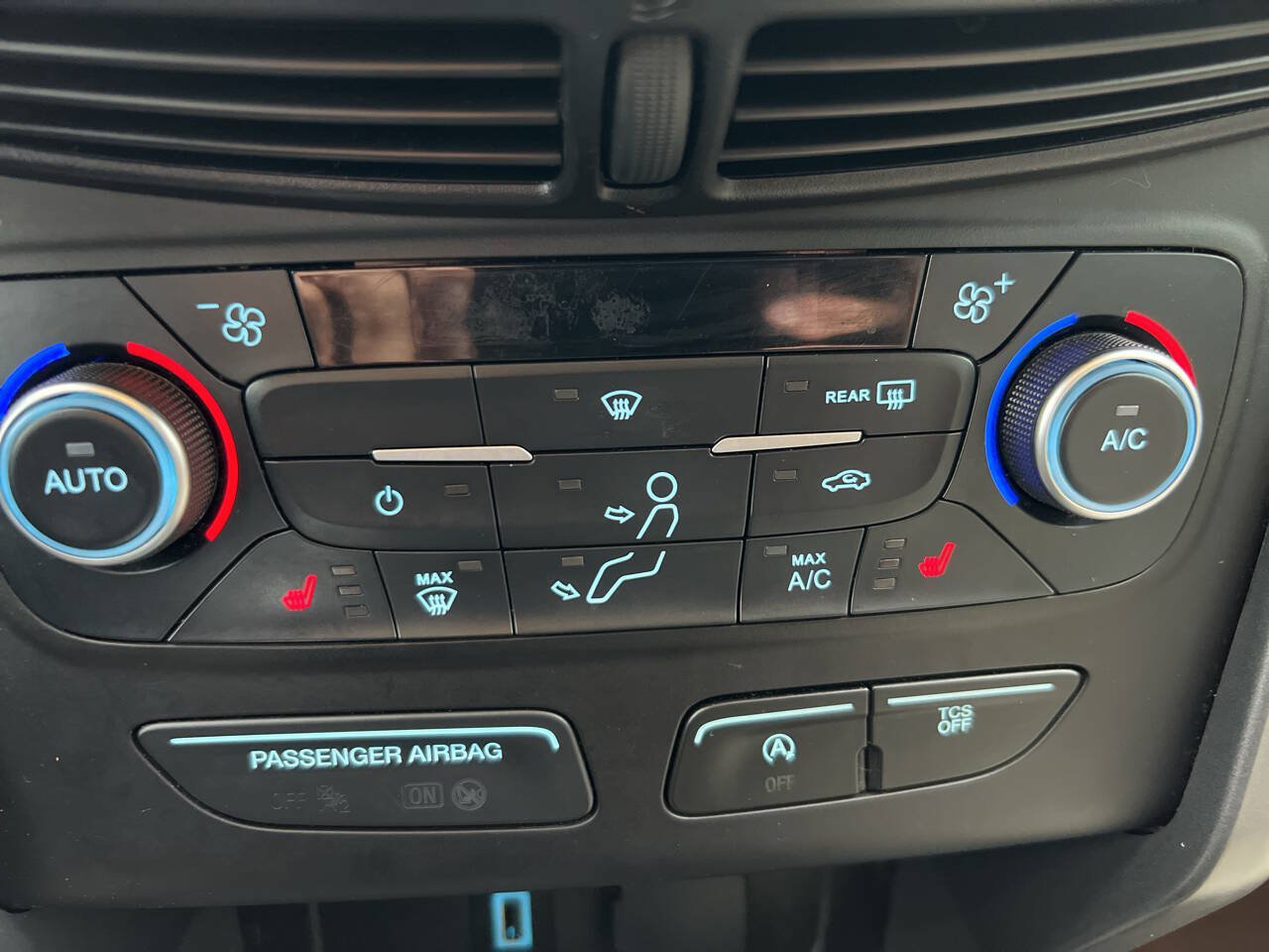 Used 2018 Ford Escape SEL FWD image 21