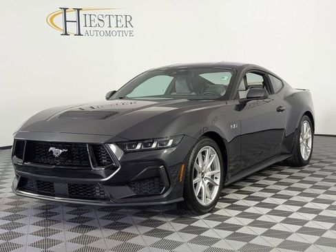 Used 2024 Ford Mustang GT Premium image 4