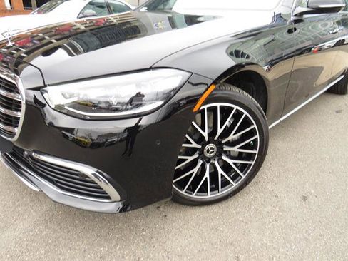 Used 2024 Mercedes-Benz S 580 4MATIC Sedan image 25
