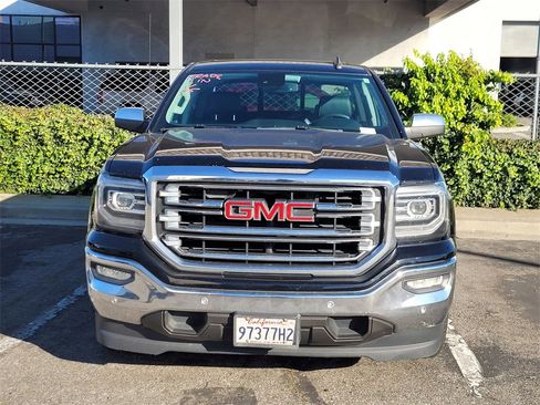Used 2017 GMC Sierra 1500 SLT image 2