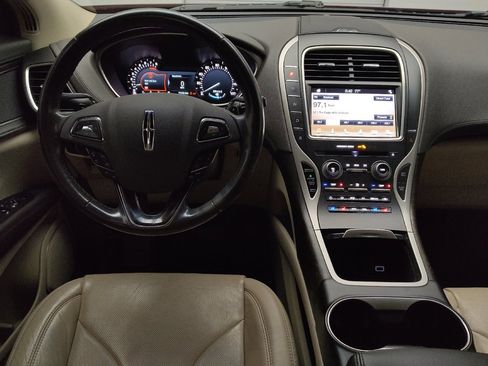 Used 2017 Lincoln MKX Reserve FWD image 22