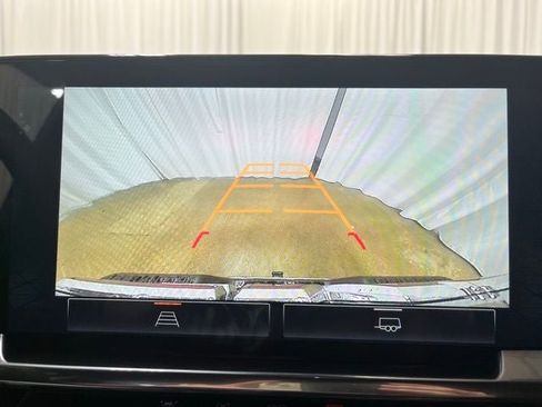 New 2026 GMC Sierra 1500 SLT w/ SLT Premium Package image 11