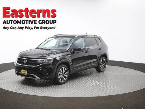 Used 2024 Volkswagen Taos SE FWD image 54