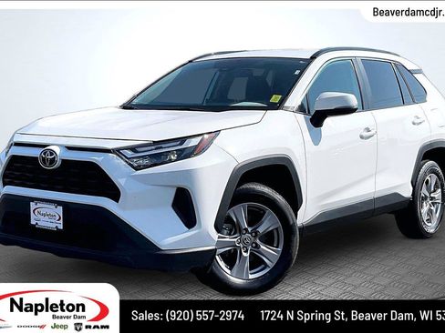 Used 2025 Toyota RAV4 XLE AWD/4WD image 1