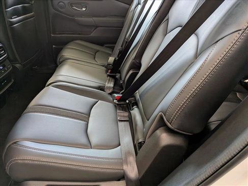 Certified 2024 Honda Pilot EX-L image 17
