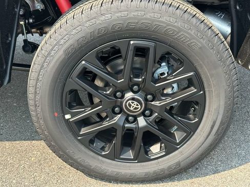 New 2026 Toyota Tundra Limited AWD/4WD image 27