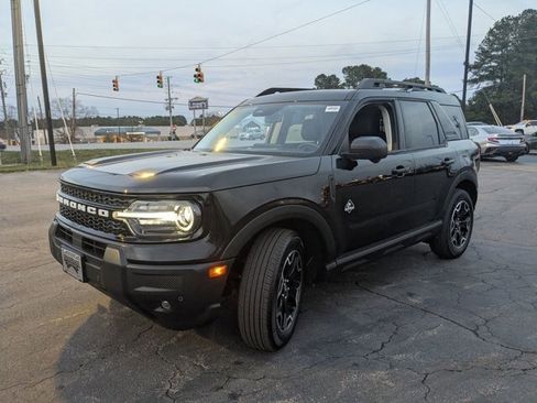 Certified 2025 Ford Bronco Sport Outer Banks w/ Outer Banks Tech Package+ image 4