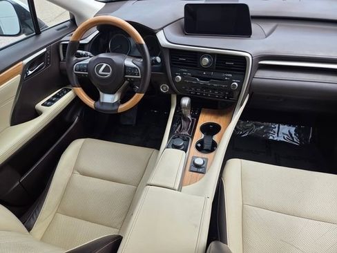 Used 2019 Lexus RX 350L FWD w/ Premium Package image 31