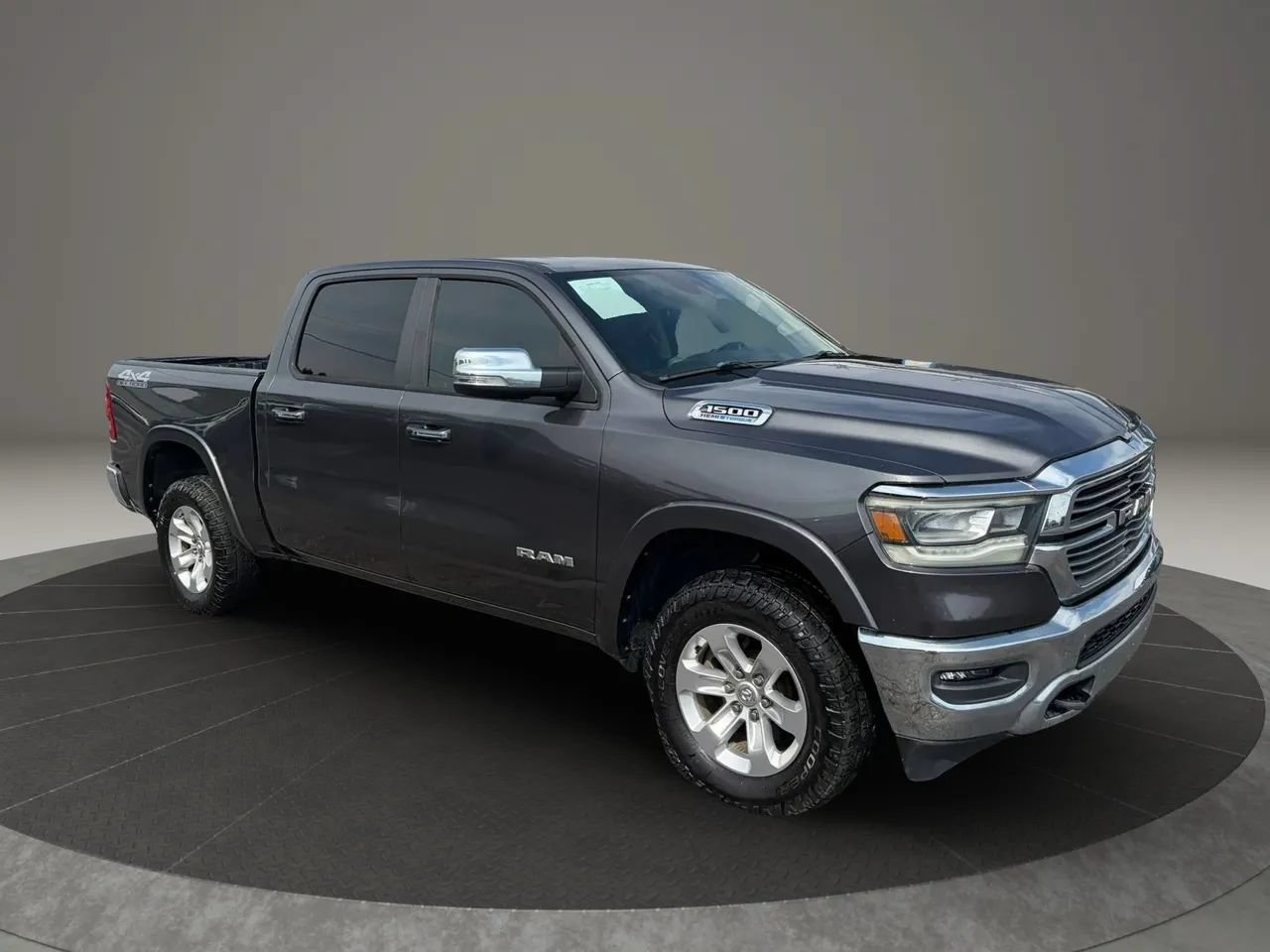 Used 2021 RAM 1500 Laramie w/ Off Road Group AWD/4WD image 7