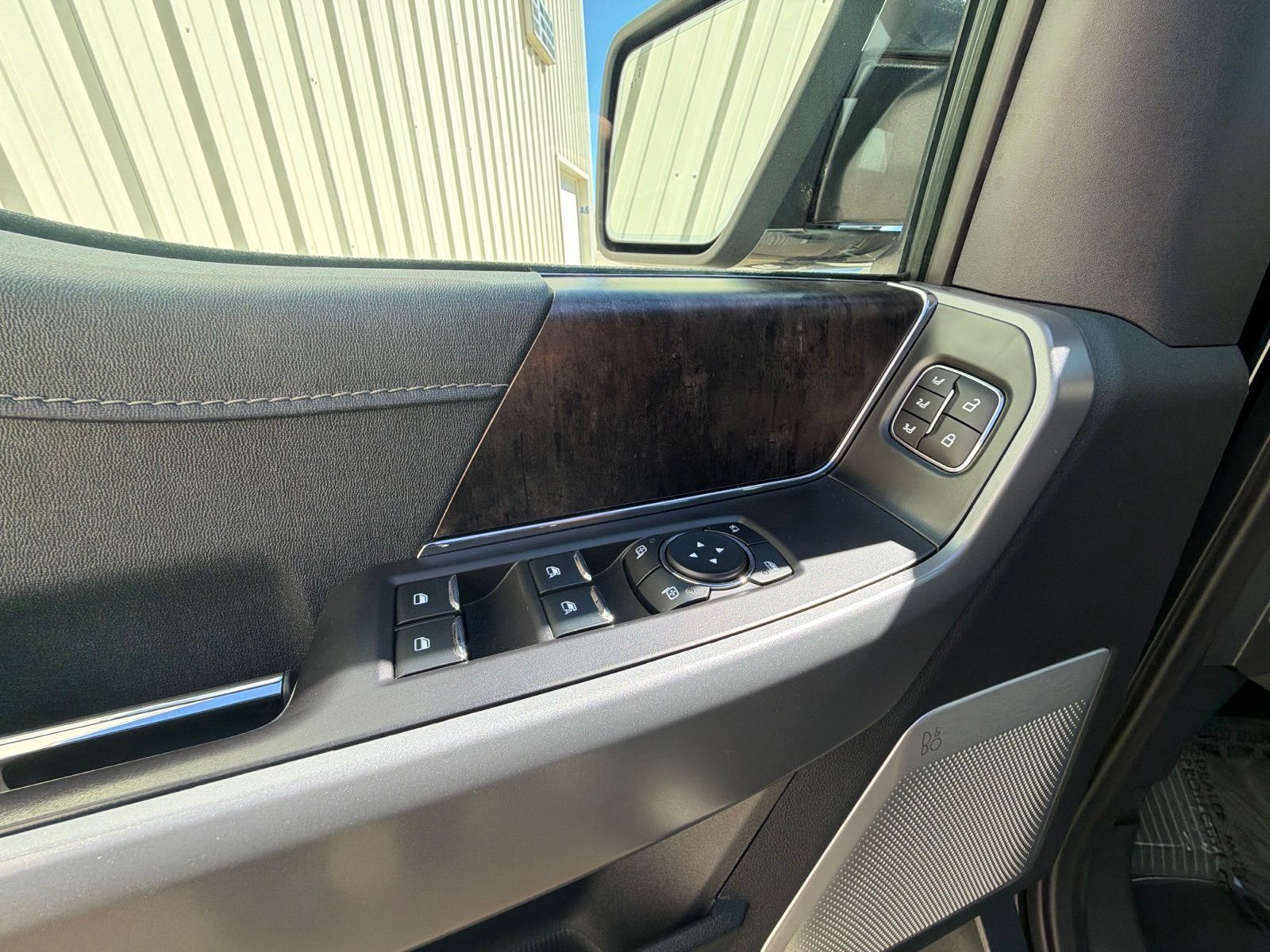 Used 2023 Ford F150 Lariat w/ Equipment Group 502A High AWD/4WD image 14