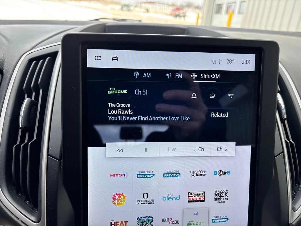 Used 2024 Ford Edge SEL w/ Convenience Package AWD/4WD image 17