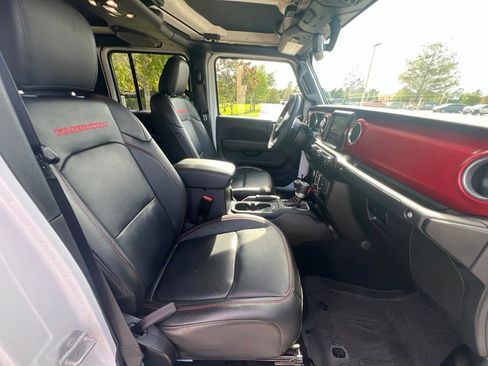 Used 2023 Jeep Gladiator Rubicon w/ Cold Weather Group AWD/4WD image 15