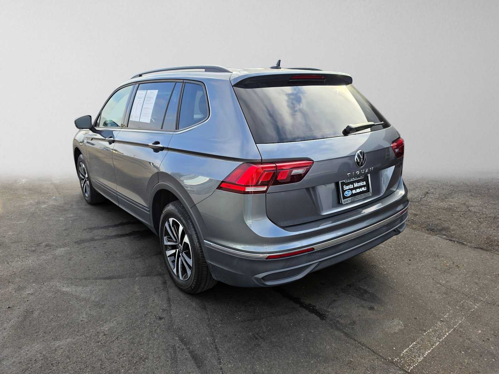 Used 2022 Volkswagen Tiguan S FWD image 5